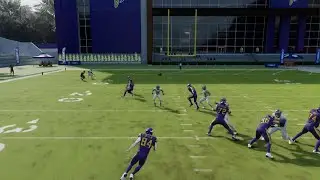 Kirk Cousins Throws A TD Under Pressure