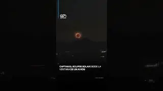 Así se vio el eclipse solar desde un avión en pleno aterrizaje