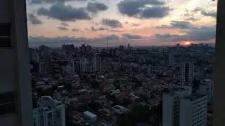 Por-de-sol, 05/04/2021, S&atilde;o Paulo. Солнечный закат, 05/04/2021, Сао Пауло.