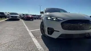 Обзор производительности Ford Mustang Mach E GT 2025 года (характеристики, интерьер, экстерьер)