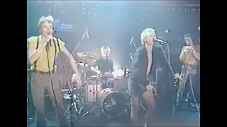 l'amourder - Säkenöiva Voima (Daily News Café 1987)