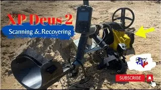 XP Deus 2 Metal Detector in the Lake Getting Jewelry