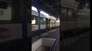 Train sans arr&ecirc;t &agrave; la gare de meaux