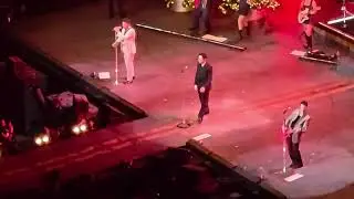What A Man Gotta Do - Jonas Brothers