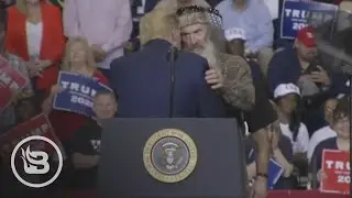 Phil Robertson Reveals What He Said to Trump When Mic Was Off