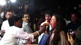 Indian Girl trying Fire Paan for first time | Fire Paan in India