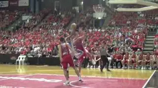 Perth Wildcat's Damian Martin rejecting Adris Deleon at the rim!