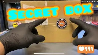 Получил секретную коробочку с Hot Wheels )