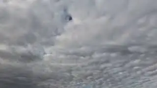 Timelapse - Nubes rasgadas - Torn clouds