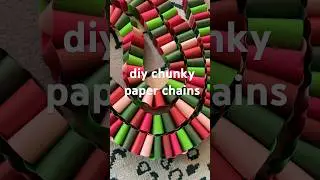 lil chunky chains  made with a christmas paper pad from ​⁠@michaels  !! #diychristmas #diycrafts