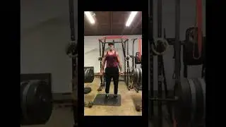 360lbs Giants deadlifting #burpeesgiant #musclebuliding #short