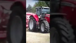 making  sillage  with  the BIG  MASSEY Ferguson