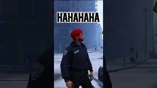 Один немного побаивается Молнии. #gta #redlinerp #fivem #gtav #gtarp