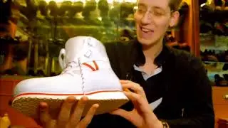 Bertl macht Riesenschuhe