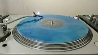 Tremora Del Terra (Original Mix) - Illuminatae (1993) - Vinyl
