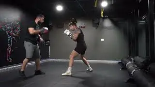 Xhuljo Vrenozi Training pad work in London