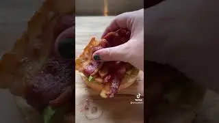 Everything bagel sandwich #food #recipe #sandwichideas #foodie #everythingbagel #bacon #avocado