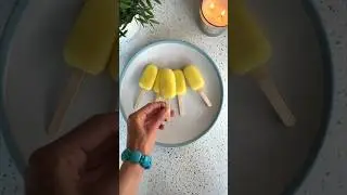 Easy Pineapple Popsicles 🍍😎☀️ #healthydesserts #popsicle #summerrecipes #easyrecipe