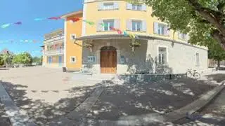 📸 360&deg; VR 📌 M&eacute;diath&egrave;que de Barcelonnette Place gilles de gennes