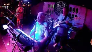 The Kinks cover Lola by The Jolly Lamas live in Chiang Mai Thailand