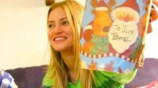 CHRISTMAS DAY! PRESENT PEEKING!