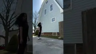 #rollerskate #skatedaily #quadskate #moonboots #skatevibes #skatedonthate #skating #rollerskatevideo
