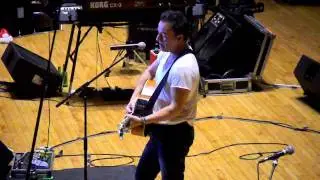 Bruce Springsteen sings his original birthday song