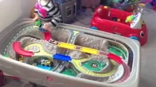 Step2 Deluxe Canyon Road Train & Track Table