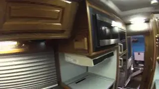 2001 Chinook Concourse RV Motor Home inside