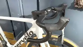 Cerv&eacute;lo Soloist 2023 Sram Force AXS Zipp 303S