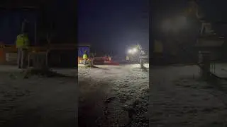 Night. Snow.Excavator #electrician #menswork #construction #building #tractor #excavator #snow #tok