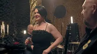 Mahamour - Mieluță Bibescu - Într-o zi la poarta mea