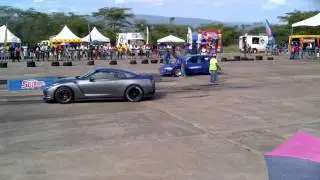 THE ULTIMATE NISSAN GTR vs HONDA AT VERNAM FIELD DECEMBER 2015
