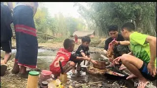 Fresh cooking duck in fresh stream side, delicious foods!