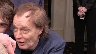 EXCLUSIVE: AC/DC Angus Young giving it to fans at George V hotel in Paris