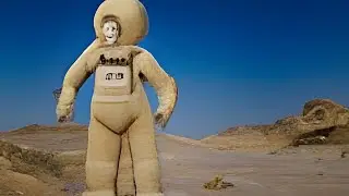 Teletubbies and Astronaut transforming in Mutation Lab