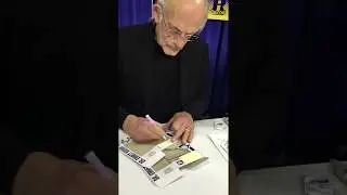 Back to the Future -Doc Christopher Lloyd signing our Funko Pops at Rhode Island Comic Con 11.10.17