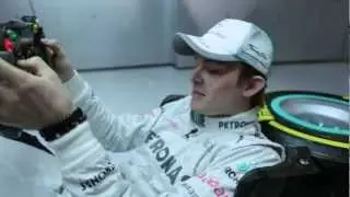 Nico Rosberg erklärt seine Sitzposition