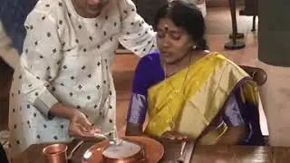 Anchor Suma with her mother