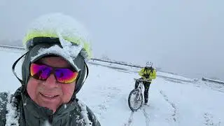 22 11 25 colfiorito sotto una bellissimi nevicata