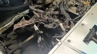 Веста с большим пробегом капиталка. Часть 5.