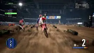 BALAP MOTOR CROSS SERU, JUMPING DAN JATUH