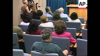 USA - Michael Douglas gives political message