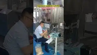 Peanut quantitative weighing particle packaging machine with electromagnetic sealing