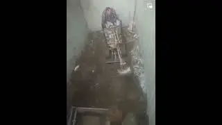 Operaio bergamasco bestemmia sulla ruspa