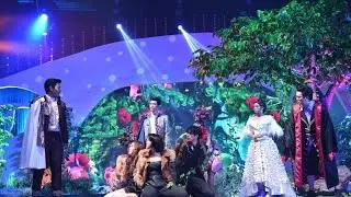 True AF12 Concert Week 10 - Theme Song