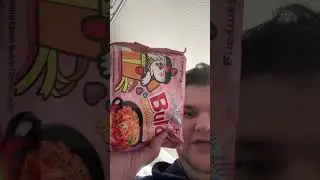 Buldak Pink Ramen im Test!  Wie Scharf sind sie wirklich?