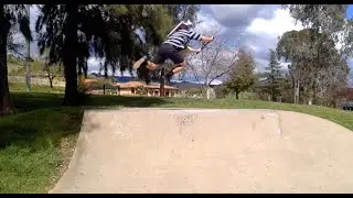 AJ ROUNDS - Just Chilling