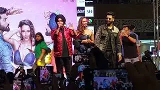 #VickyKaushal , #AmmyVirk and #Tripti at Gaur City Mall, Greater Noida for Bad News Promotion ❤️