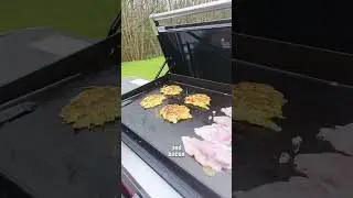 Day 82 of 365 days of outdoor cooking 🔥 We made some homemade hashbrown along with some bacon ,